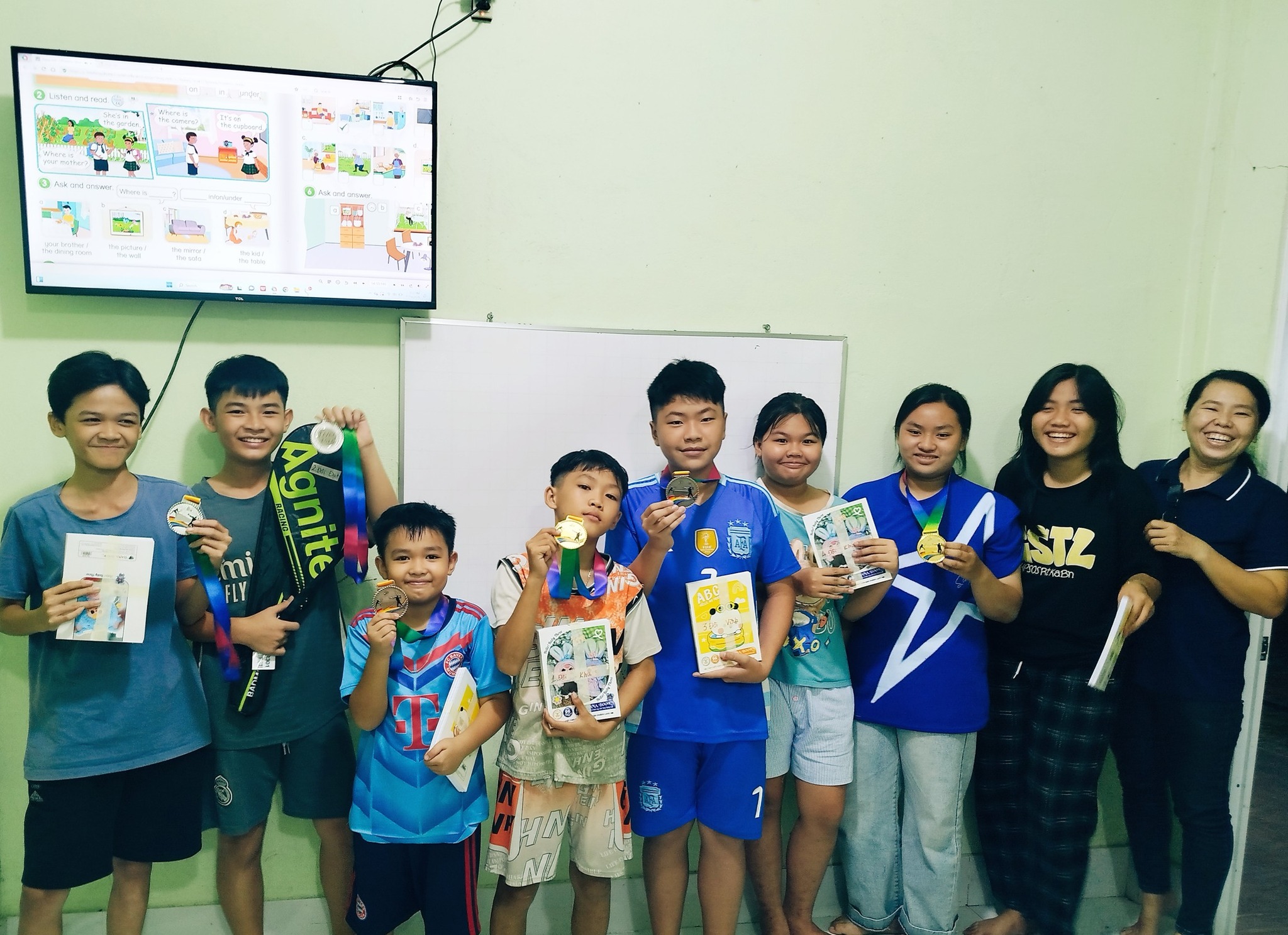 Học viên chơi cầu lông